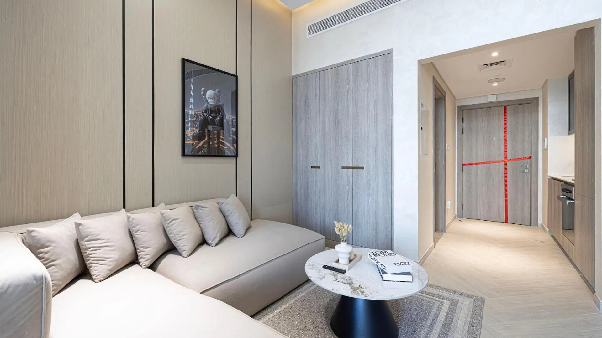 Modern & Luxurious Studio - Near Circlemall Dubai 0*,  United Arab Emirates