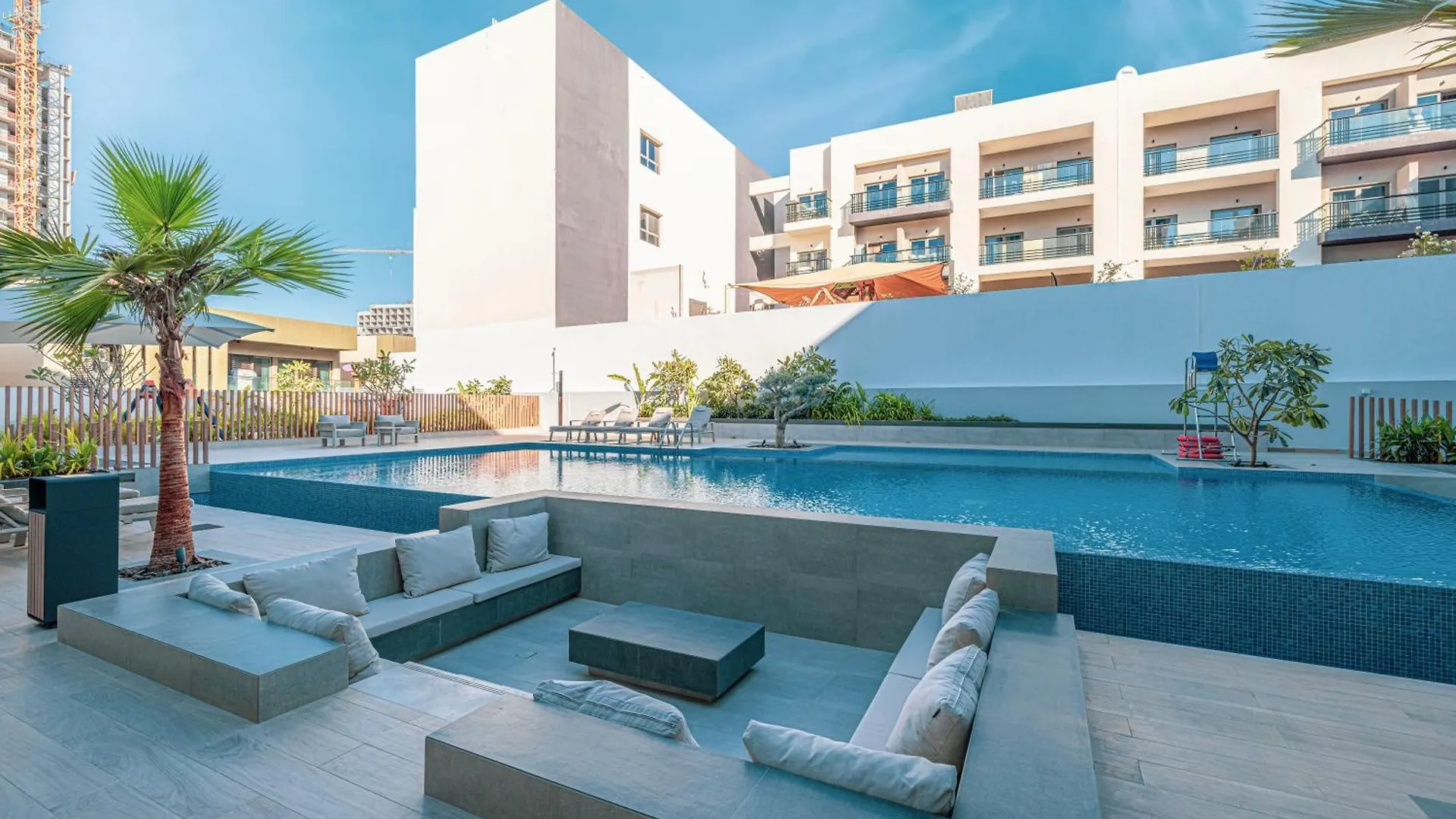 Modern & Luxurious Studio - Near Circlemall Dubai 0*,  United Arab Emirates
